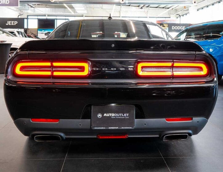 Dodge Challenger Kupé 6,4 l 362 kw
