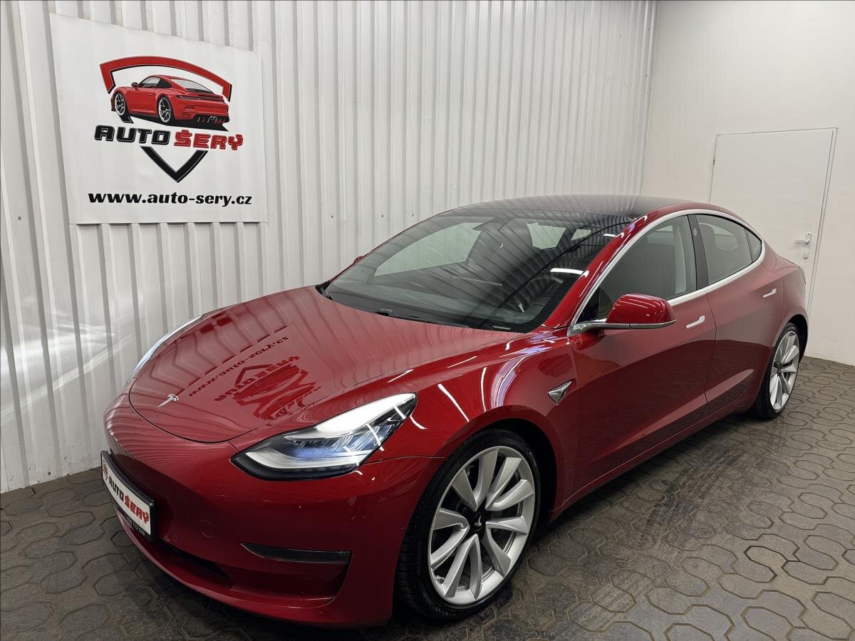 Tesla Model 3 Liftback 0,0 324 kw