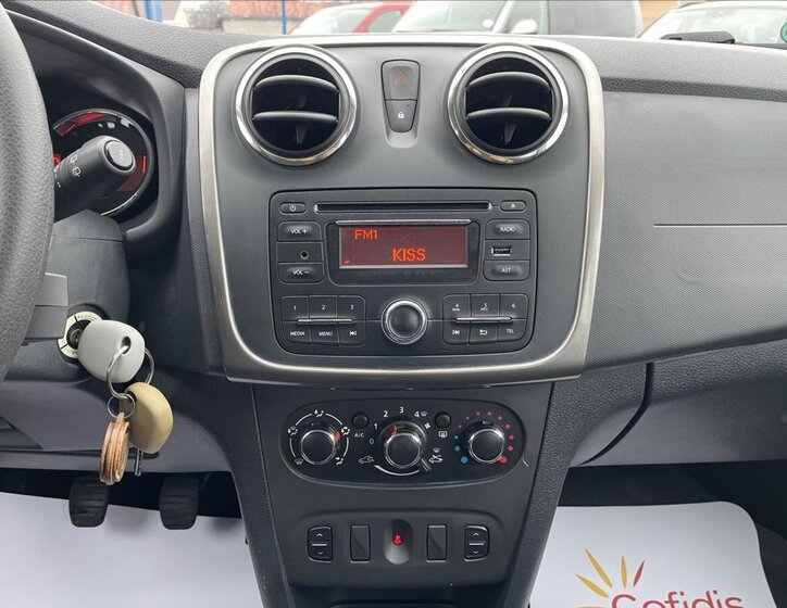 Dacia Sandero 15