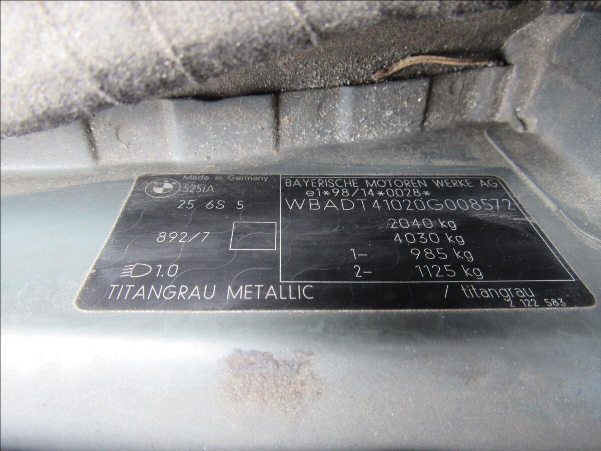 BMW Řada 5 Sedan / Limuzína 2,5 l 141 kw