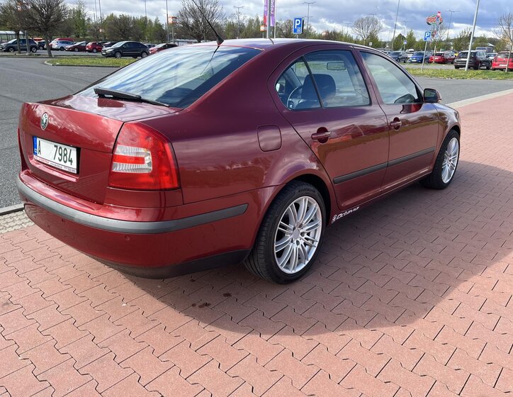 Škoda Octavia Hatchback 1,6 l 75 kw