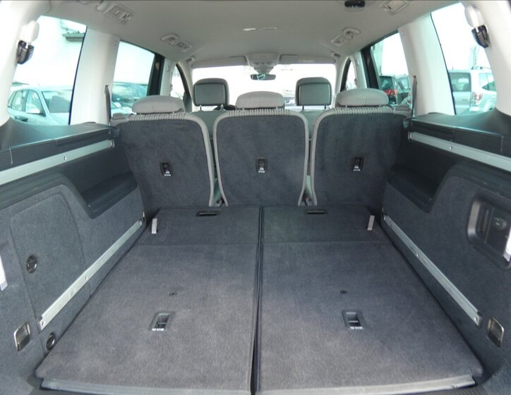 Seat Alhambra MPV 2,0 l 110 kw