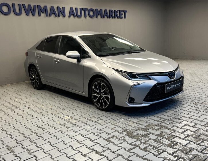 Toyota Corolla Sedan / Limuzína 1,8 l 72 kw