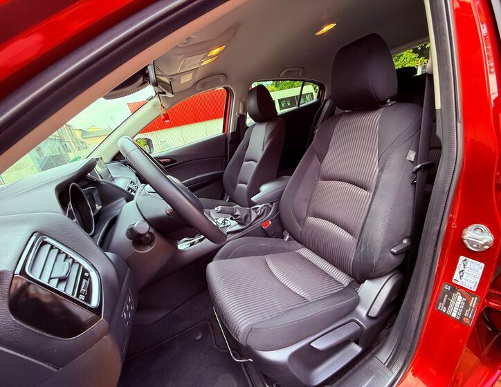 Mazda 3 15