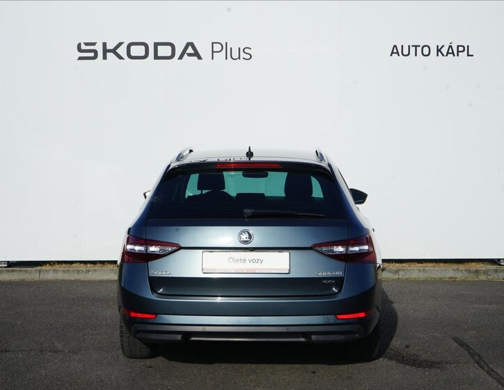 Škoda Superb 4