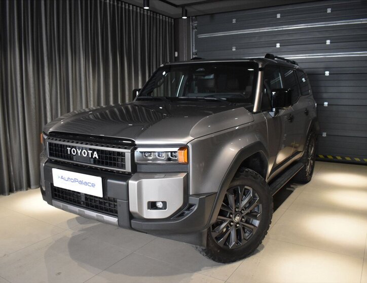 Toyota Land Cruiser SUV / Terénní 2,8 l 151 kw