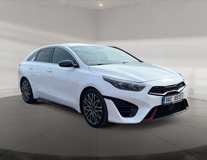 KIA ProCeed Hatchback 1,6 l 150 kw