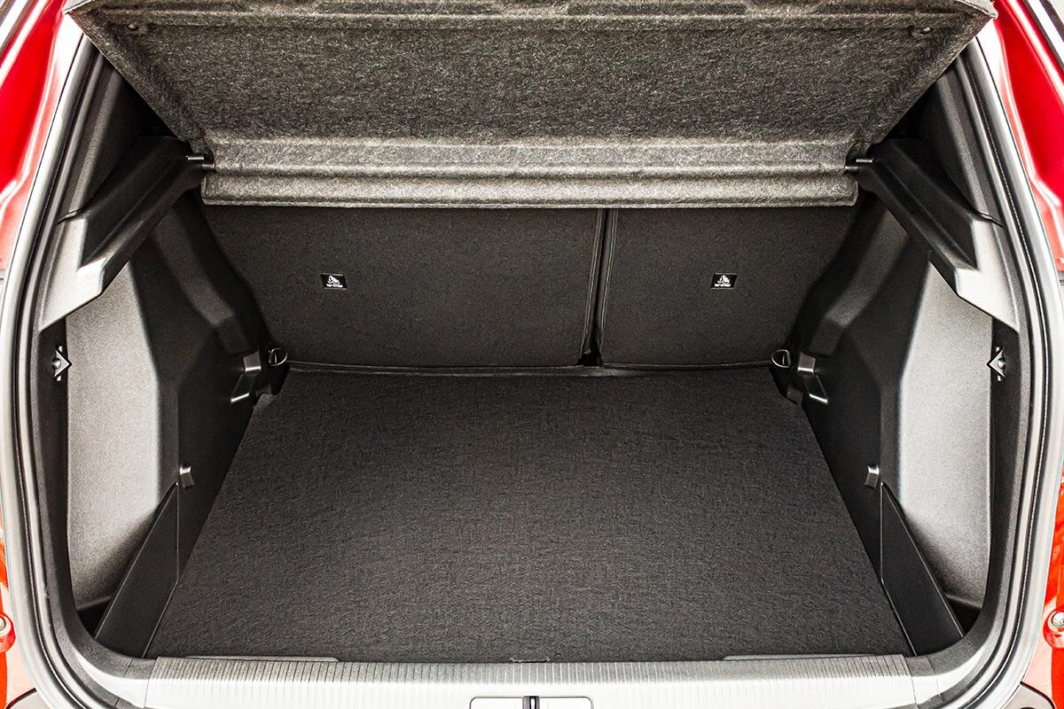 Peugeot 2008 SUV 1,2 l 100 kw