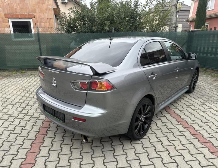 Mitsubishi Lancer 3