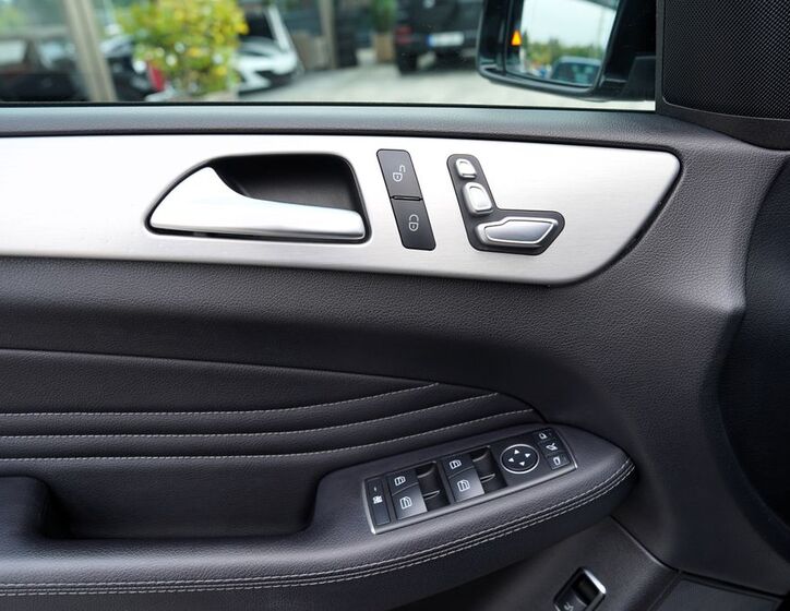 Mercedes-Benz GLE 16