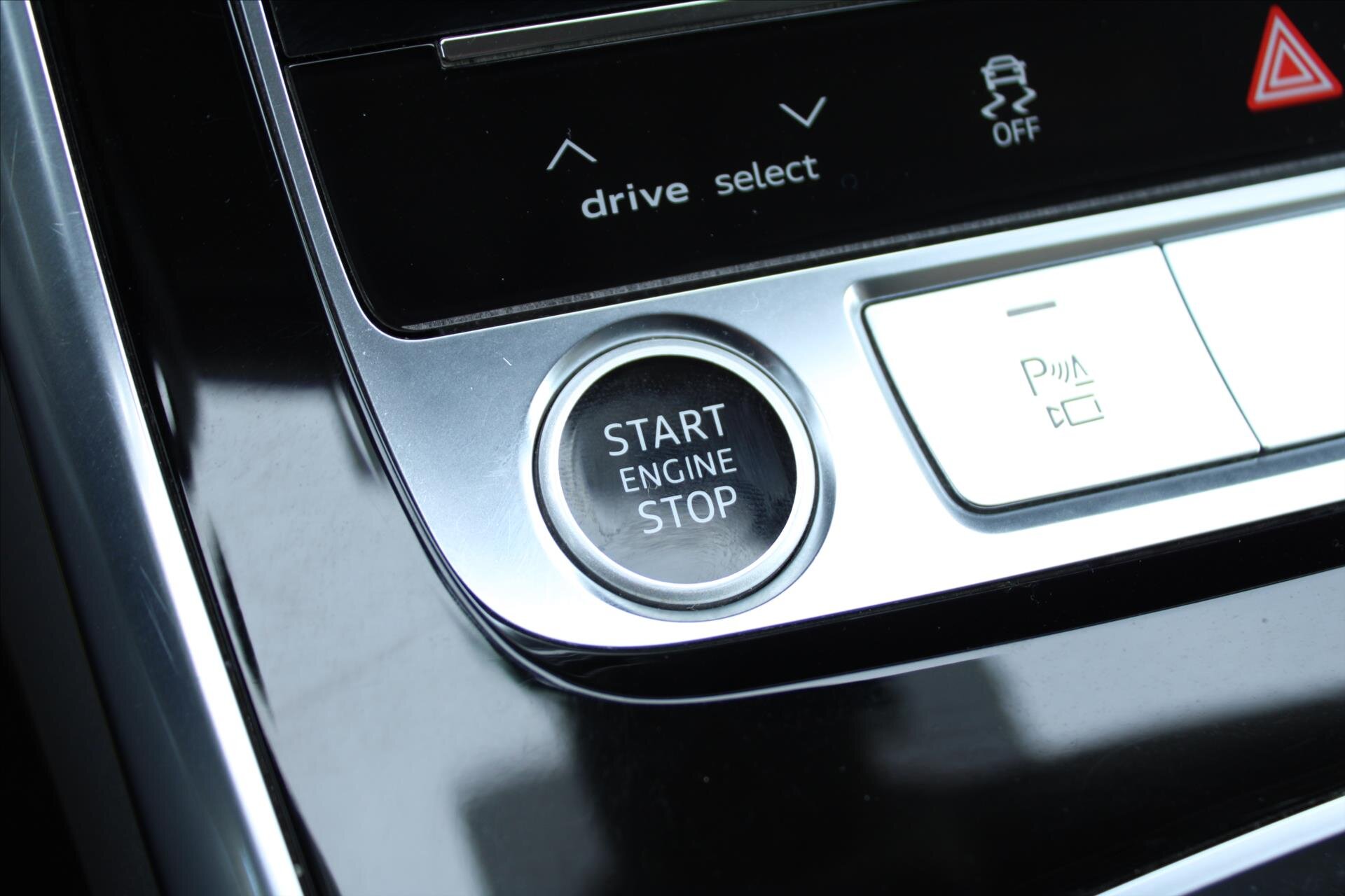 Audi Q8 SUV / Terénní 3,0 l 250 kw