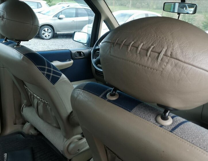 Peugeot 806 Kombi 2,1 l 80 kw