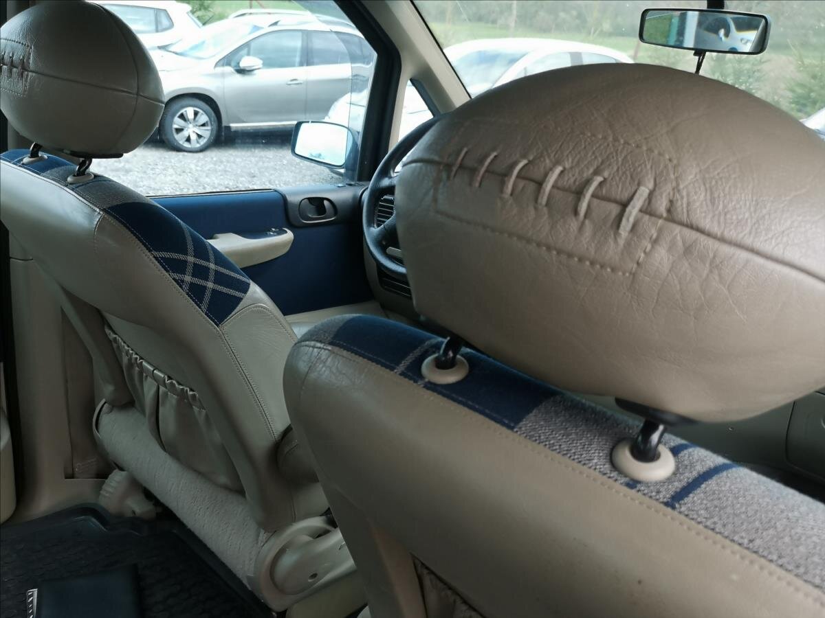 Peugeot 806 Kombi 2,1 l 80 kw