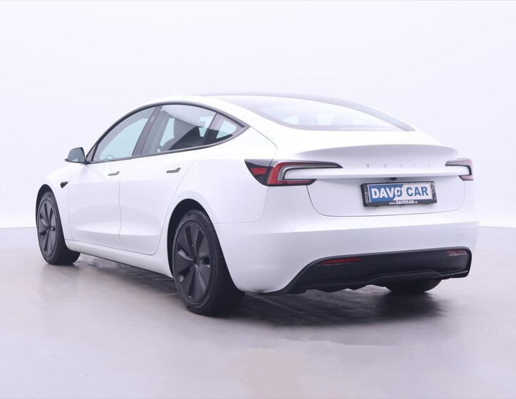 Tesla Model 3 Sedan / Limuzína 0,0 208 kw