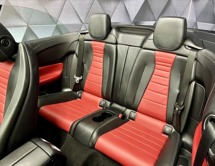 Mercedes-Benz Třídy E 18