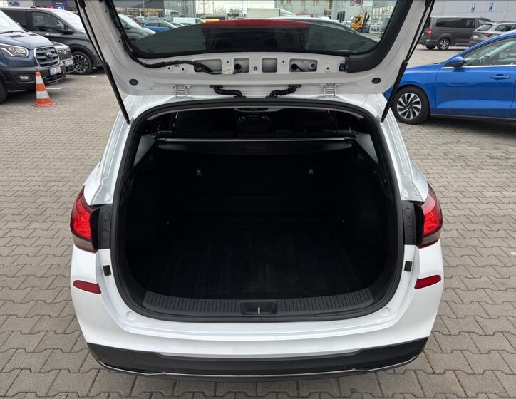 Hyundai i30 Kombi 1,6 l 85 kw