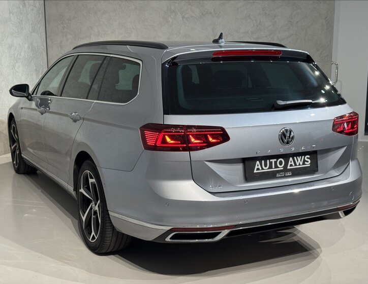 Volkswagen Passat Kombi 1,4 l 160 kw