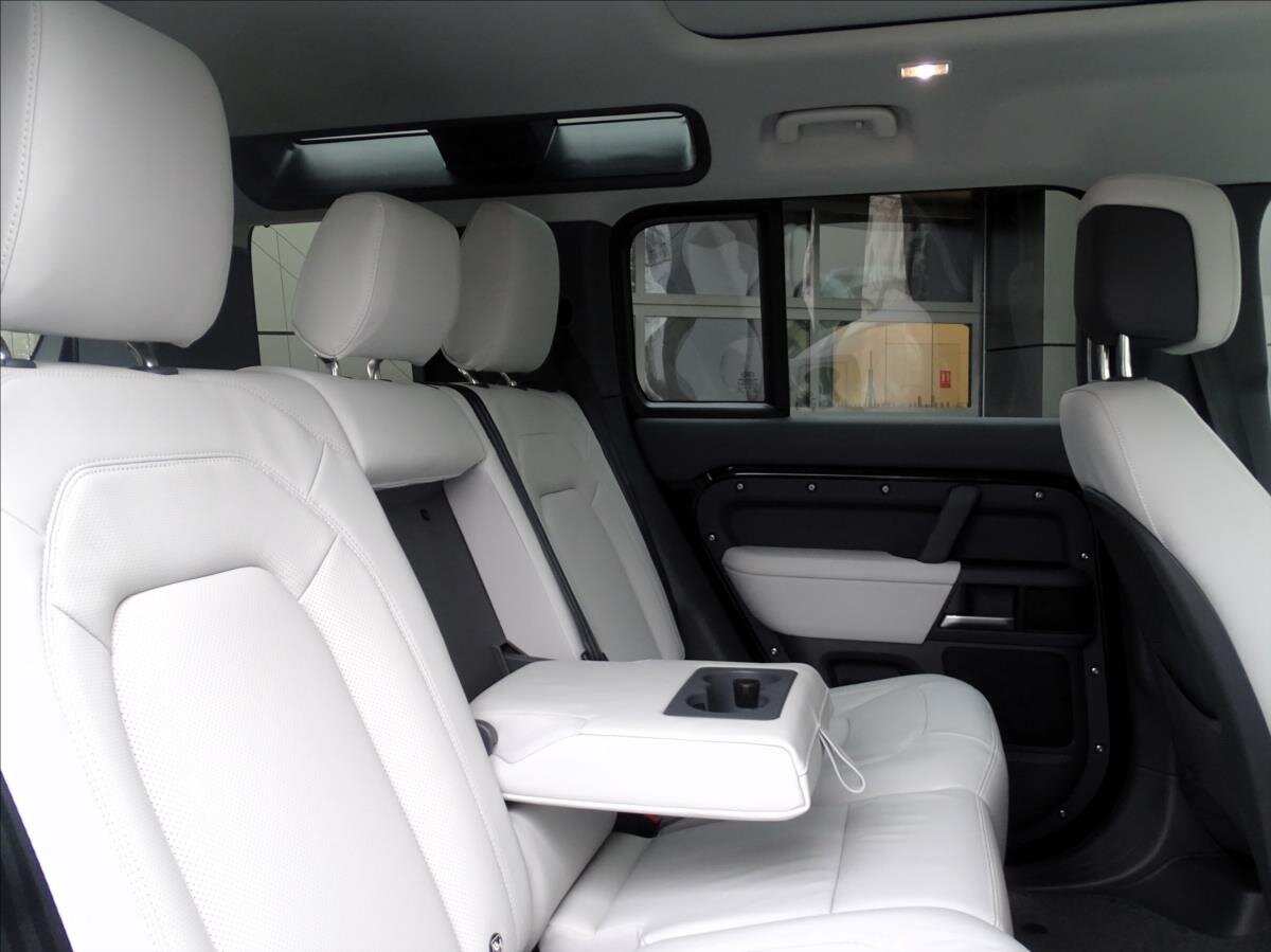 Land Rover Defender SUV 5,0 l 313 kw