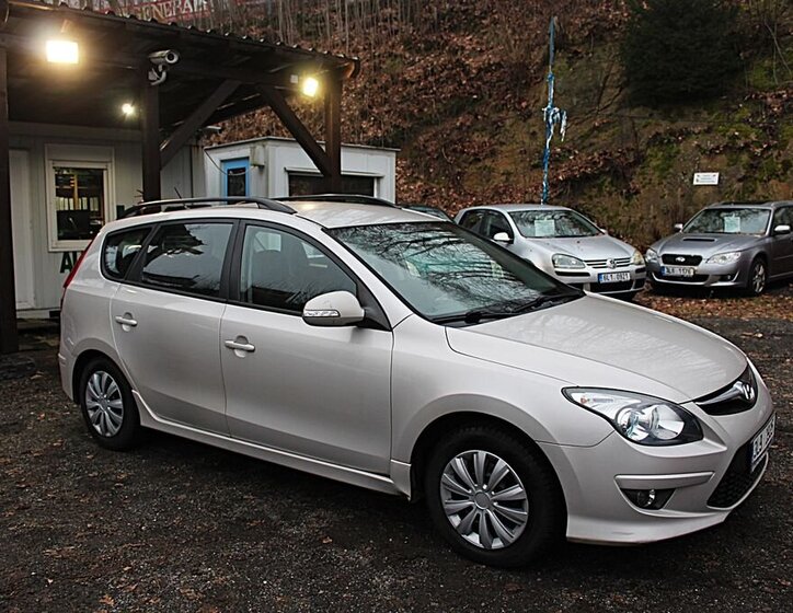 Hyundai i30 4