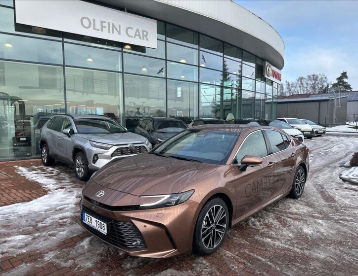 Toyota Camry Sedan 2,5 l 137 kw