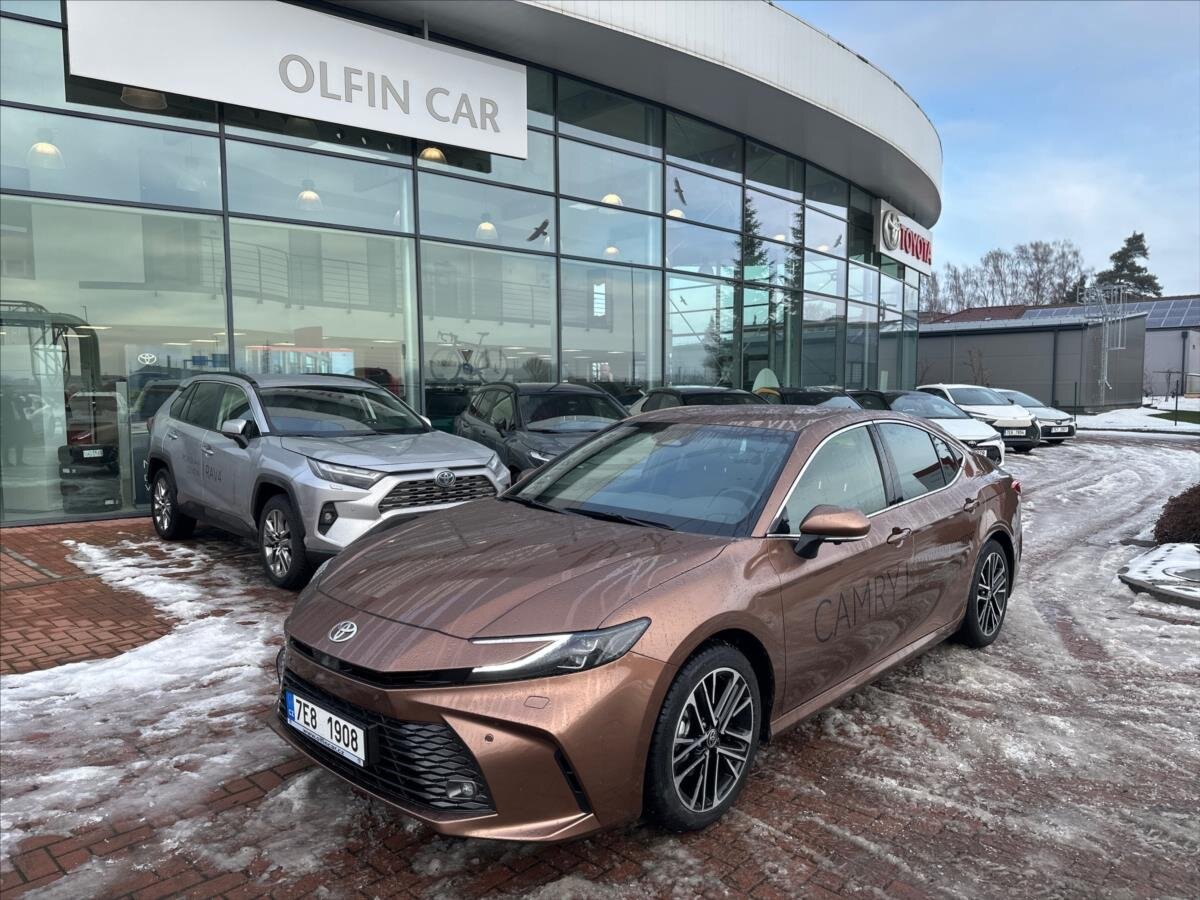 Toyota Camry Sedan 2,5 l 137 kw