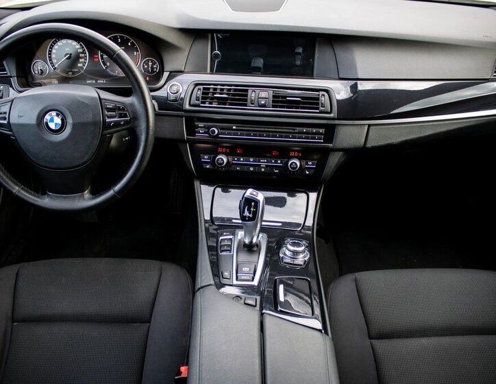 BMW Řada 5 Kombi 2,0 l 135 kw