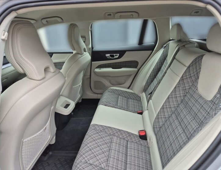 Volvo V60 Kombi 2,0 l 110 kw