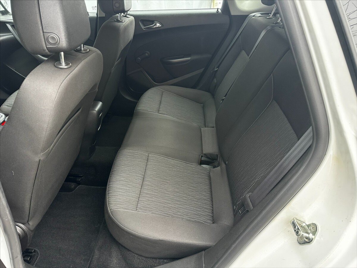 Opel Astra Hatchback 1,6 l 85 kw