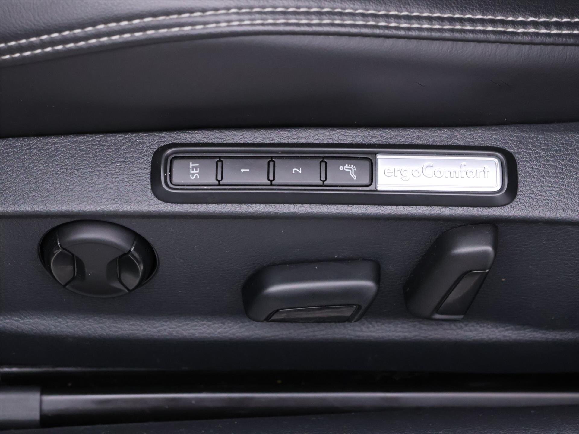 Volkswagen Passat Kombi 2,0 l 206 kw