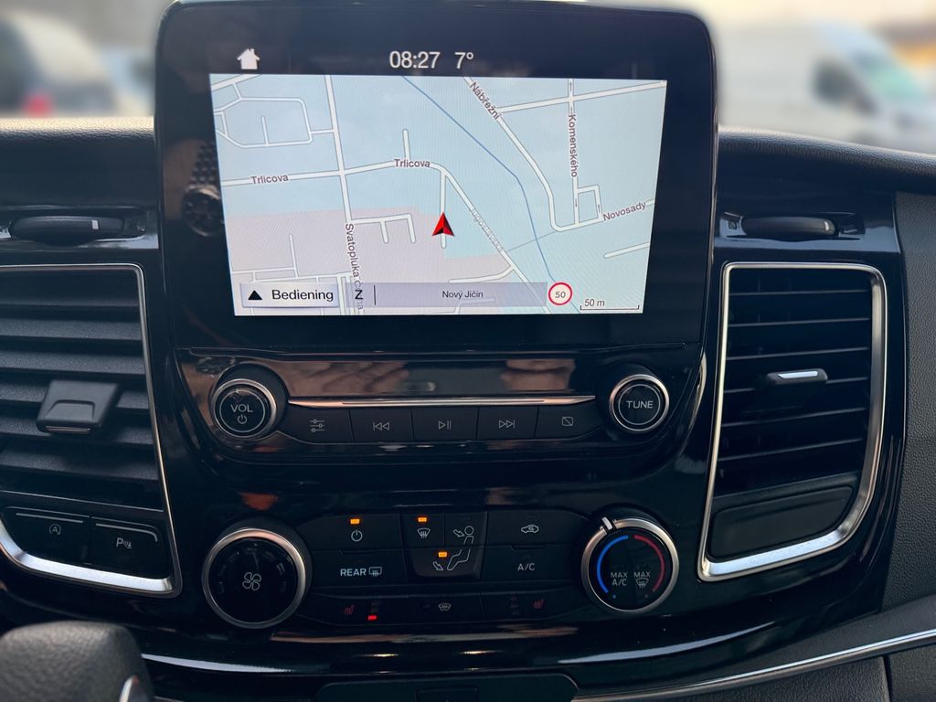 Ford Tourneo Custom Kombi 2,0 l 96 kw