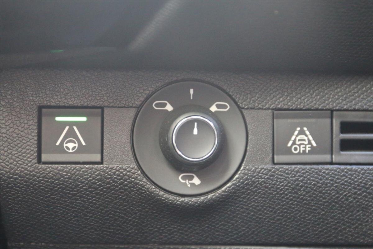 DS Automobiles DS7 Crossback Kombi 2,0 l 130 kw