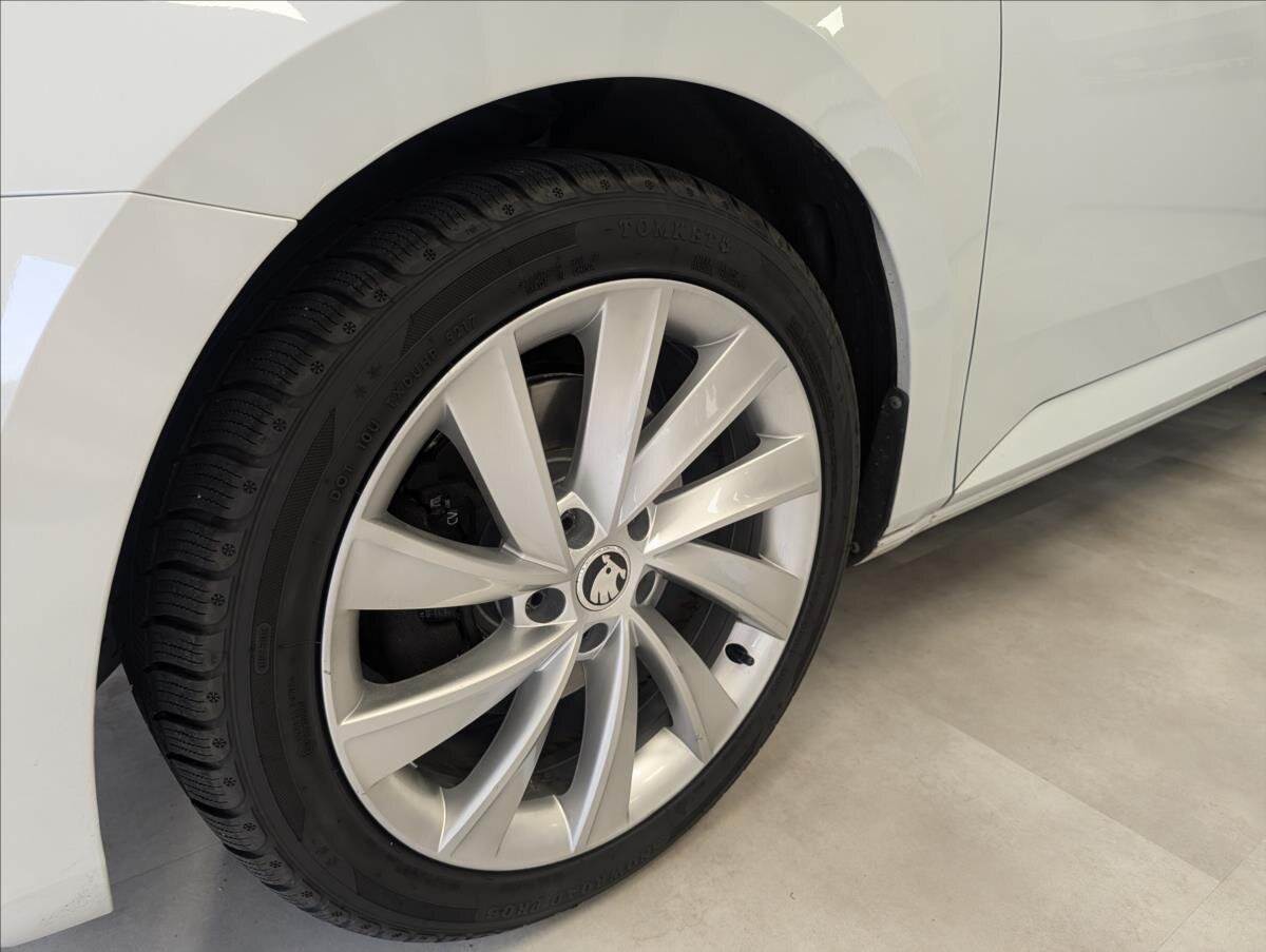 Škoda Superb Kombi 2,0 l 110 kw