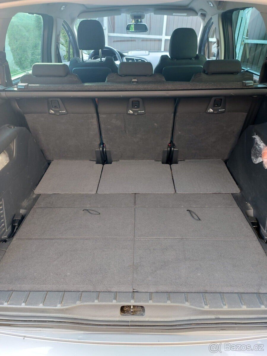 Peugeot 5008 MPV 0,0 0