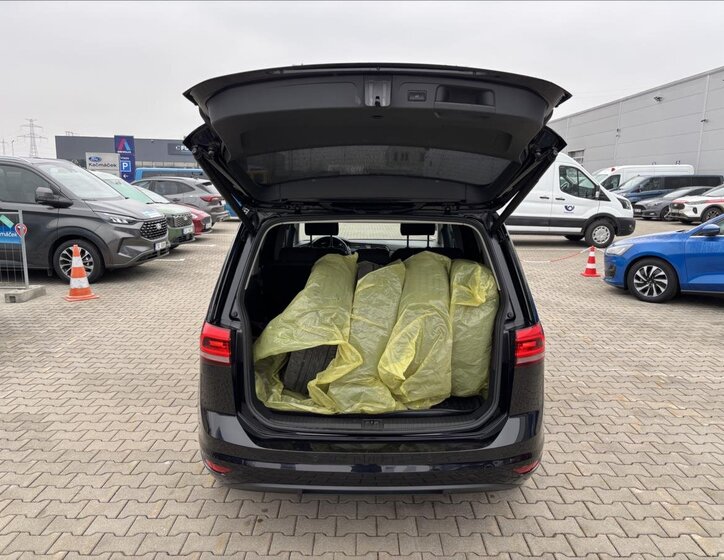 Volkswagen Touran MPV 1,5 l 110 kw