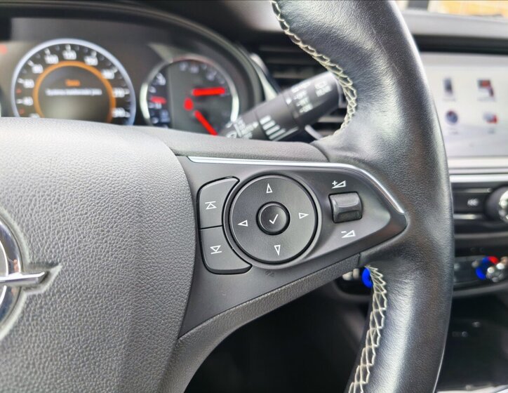 Opel Insignia Hatchback 2,0 l 125 kw