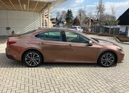 Toyota Camry Sedan / Limuzína 2,5 l 137 kw