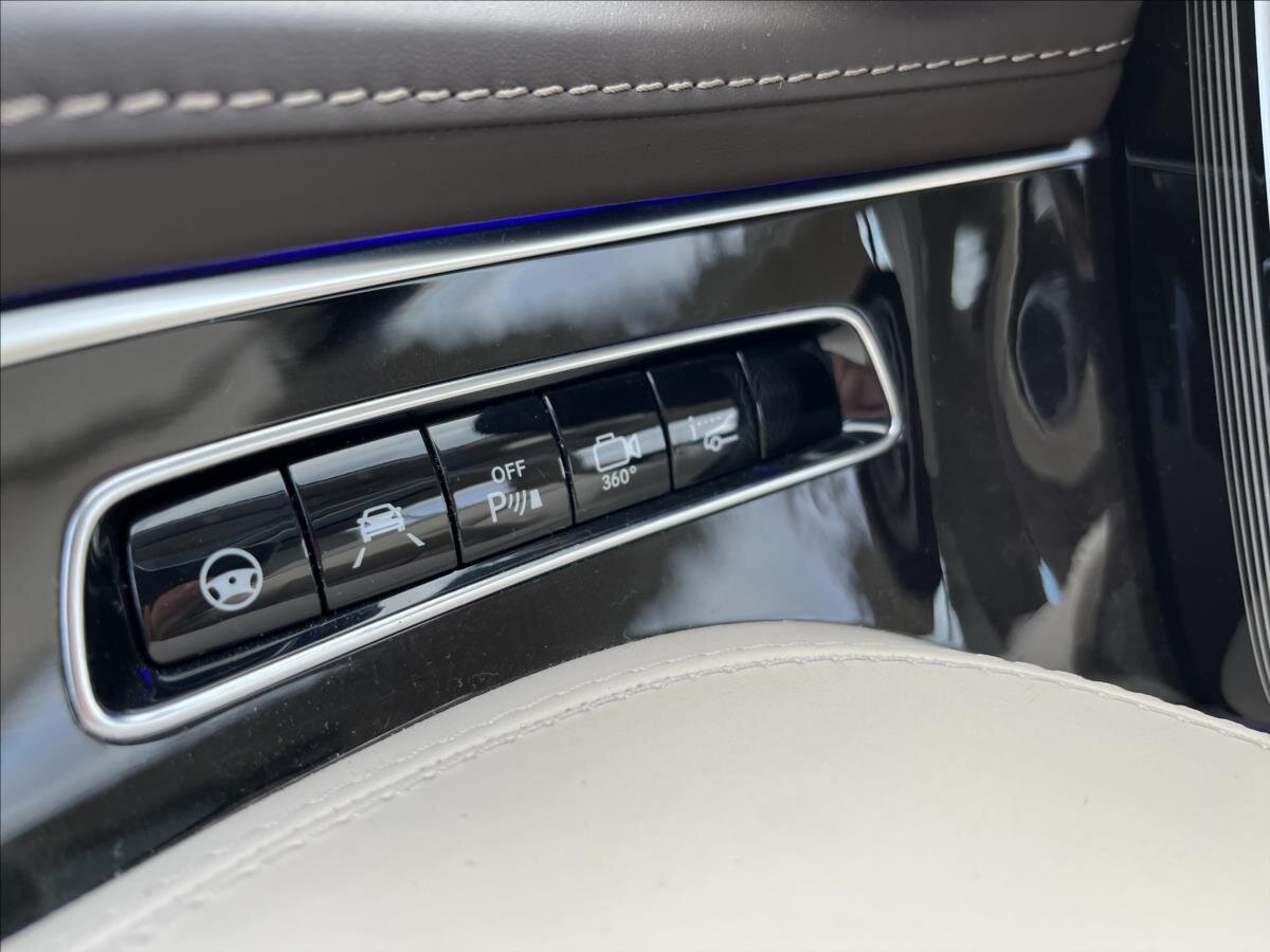 Mercedes-Benz Třídy S Kupé 4,7 l 335 kw