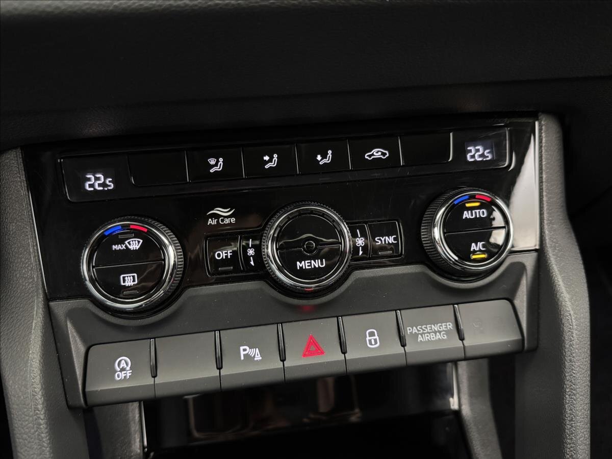 Škoda Karoq SUV / Terénní 1,5 l 110 kw