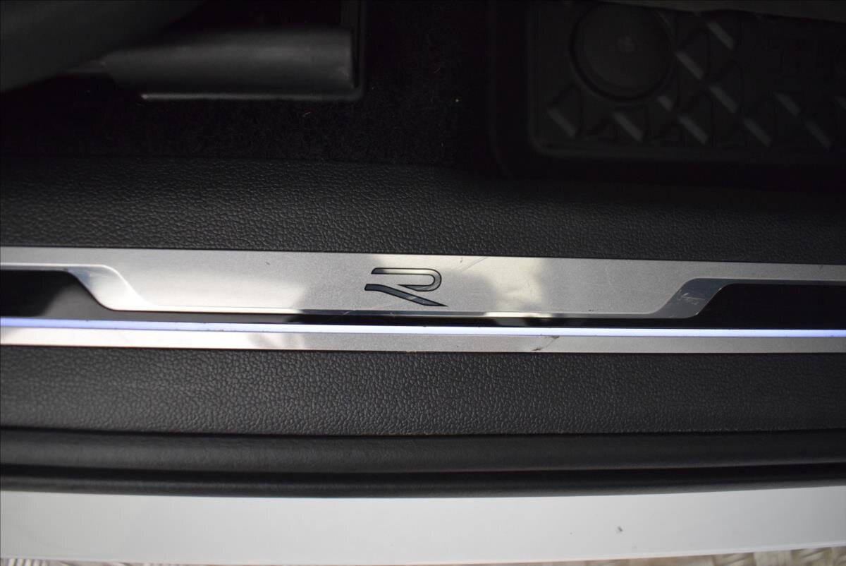 Volkswagen Tiguan SUV / Terénní 2,0 l 110 kw