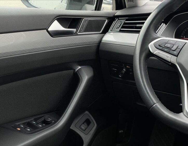 Volkswagen Passat Kombi 2,0 l 110 kw