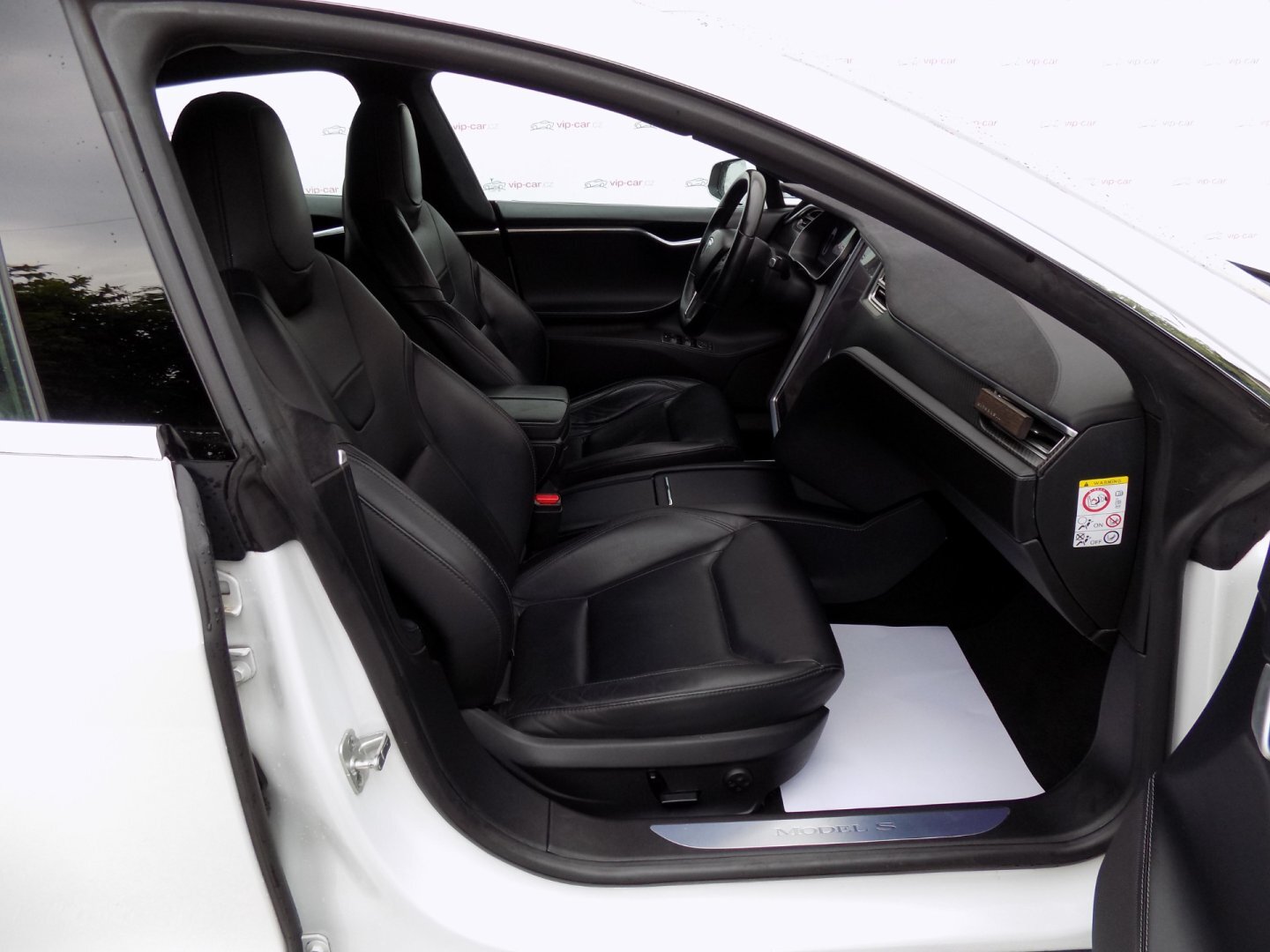 Tesla Model S Sedan / Limuzína 1,0 576 kw