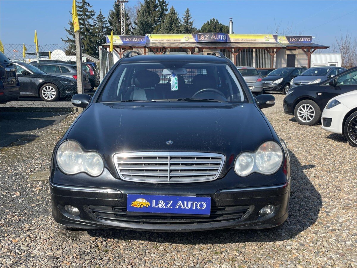 Mercedes-Benz Třídy C Kombi 2,1 l 110 kw