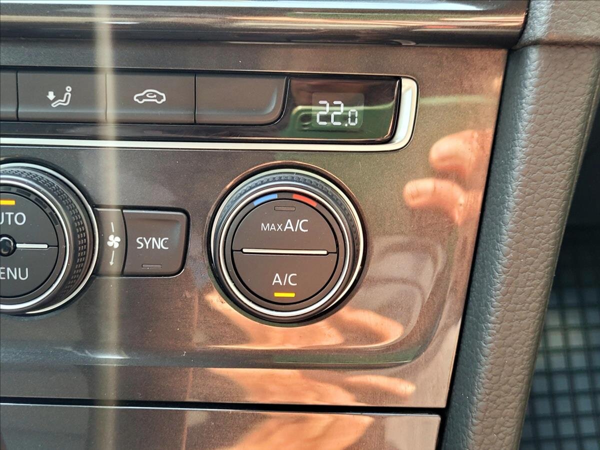 Volkswagen Golf Kombi 1,6 l 85 kw