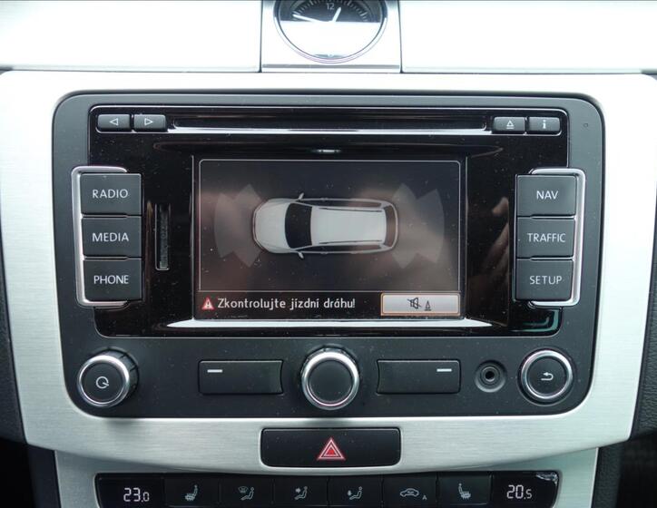 Volkswagen Passat 27