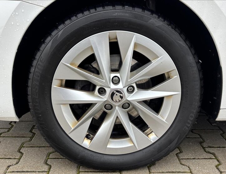 Škoda Octavia Kombi 2,0 l 110 kw