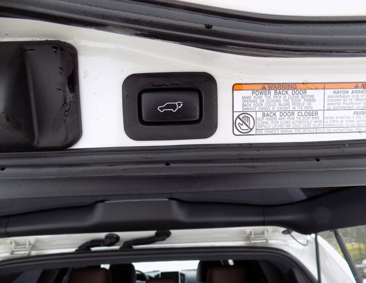 Toyota Land Cruiser 9