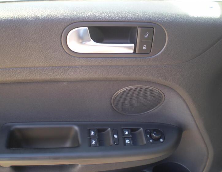 Volkswagen Golf Plus 8