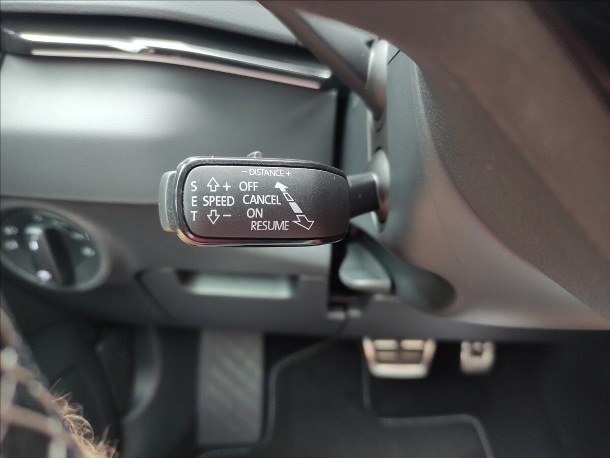 Škoda Karoq SUV 2,0 l 140 kw