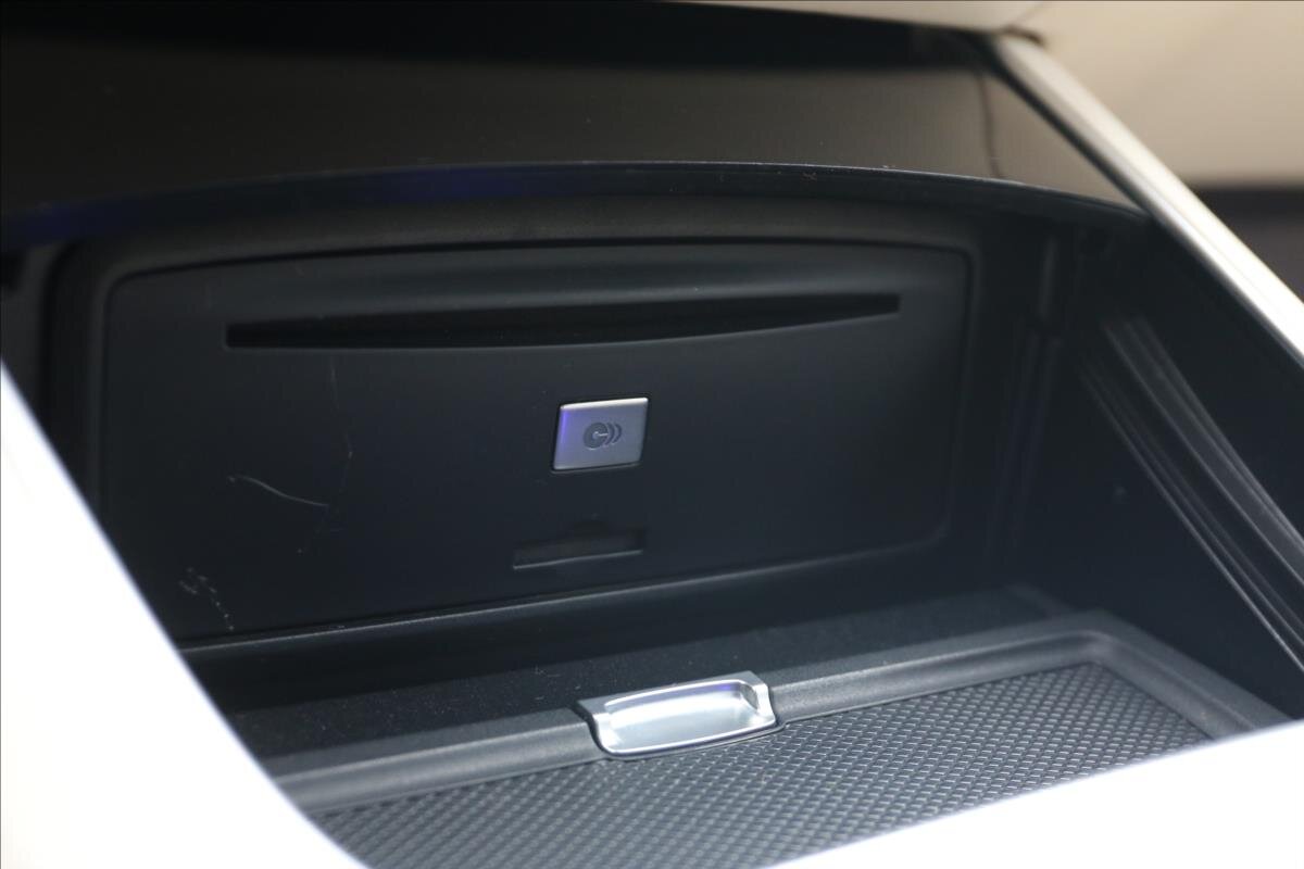 Mercedes-Benz Třídy S Kupé 4,7 l 335 kw