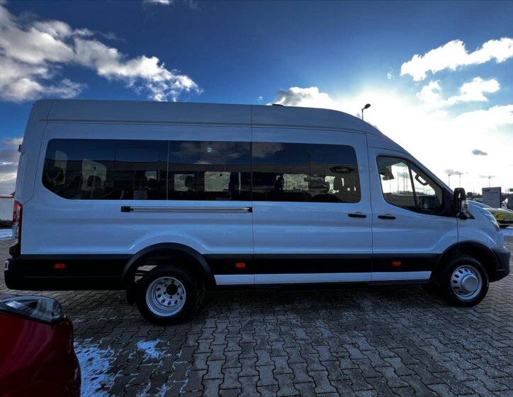Ford Transit 12
